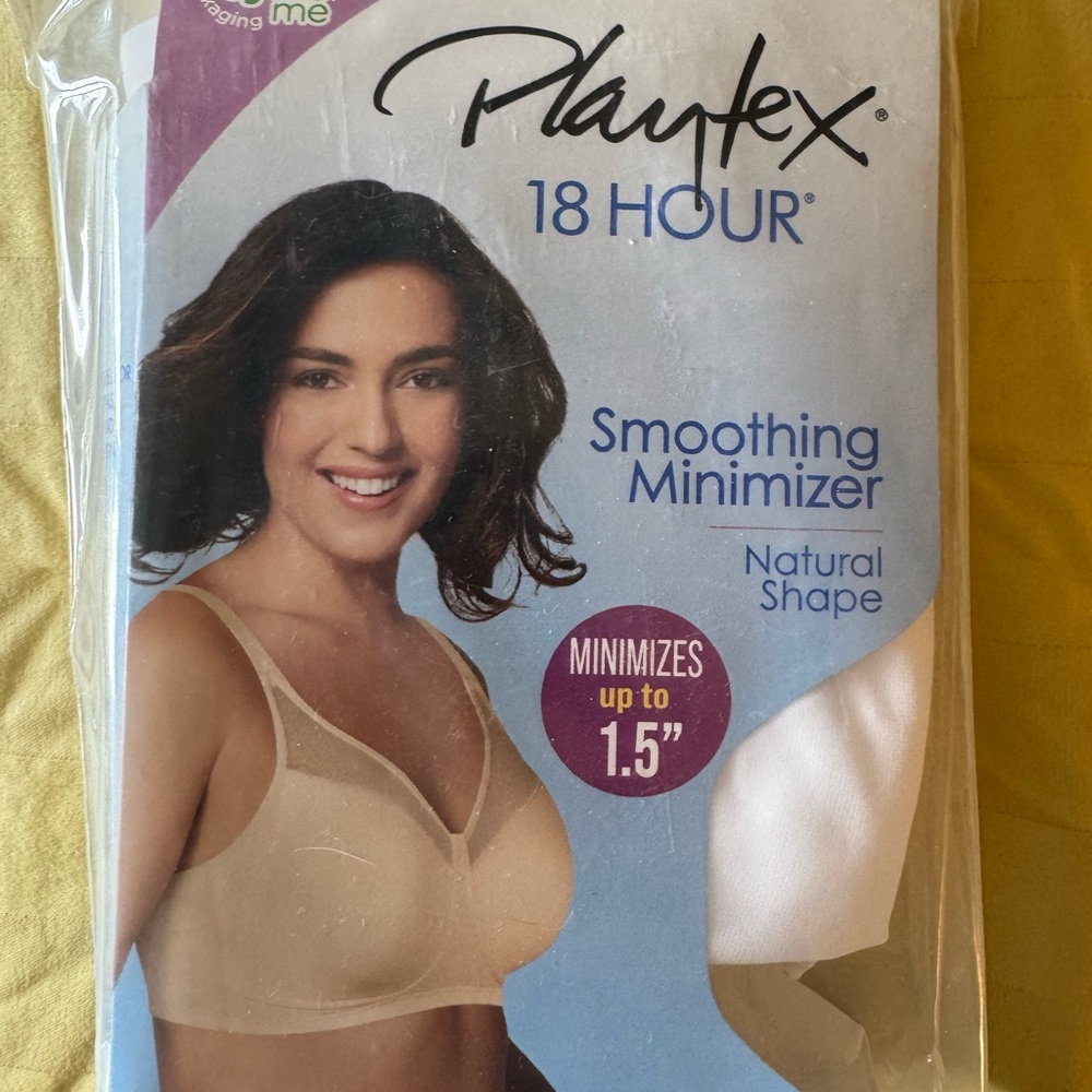 NWT Playtex 18 Hour Smoothing Minimizer Bra - White NEW 38DDD